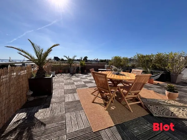 A vendre en exclusivité - Appartement T6 - Vue mer - Quartier Saint-Marc