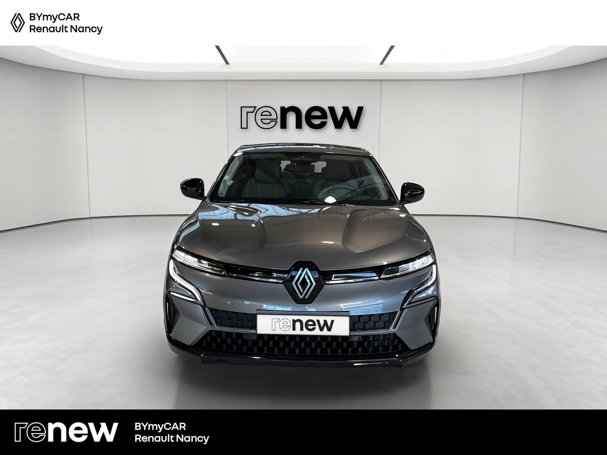 Renault Megane E-Tech EV60 220 ch super charge — photo 8