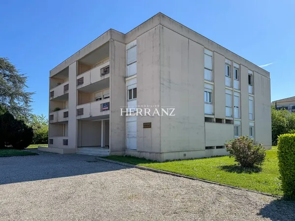 Appartement T3 à vendre à Libourne 64 m2, balcon et parkin