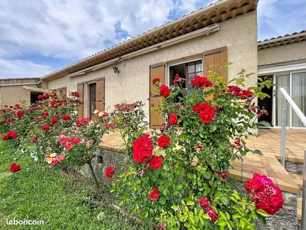 Villa 5 pièces 142 m²