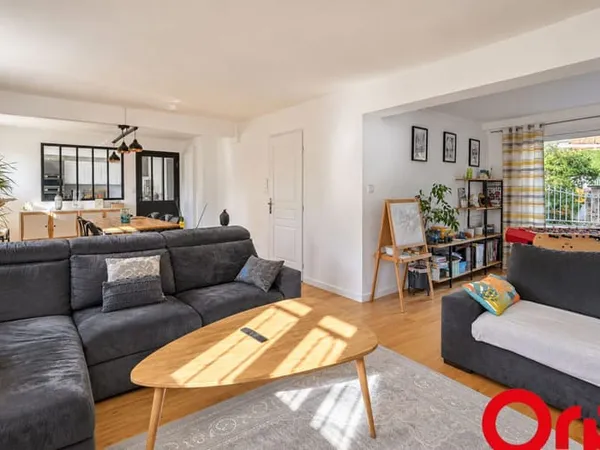 Maison 6 pièces 178 m²