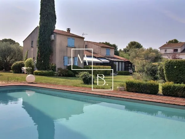 Maison 8 pièces 191 m²