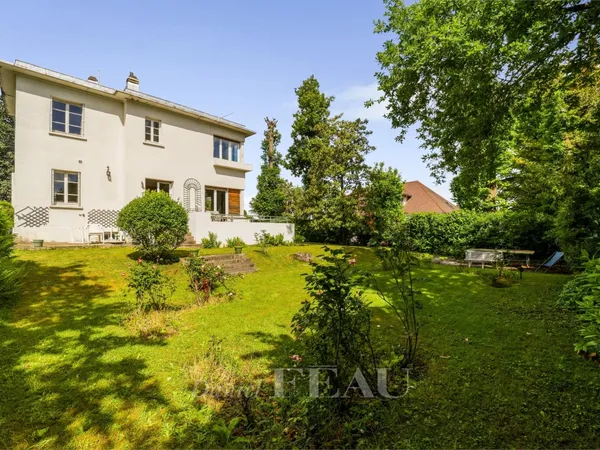 La Celle-Saint-Cloud - Châtaigneraie - Maison familiale avec jardin et garage