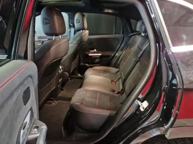 Mercedes Eqa 250+ amg line — photo 18