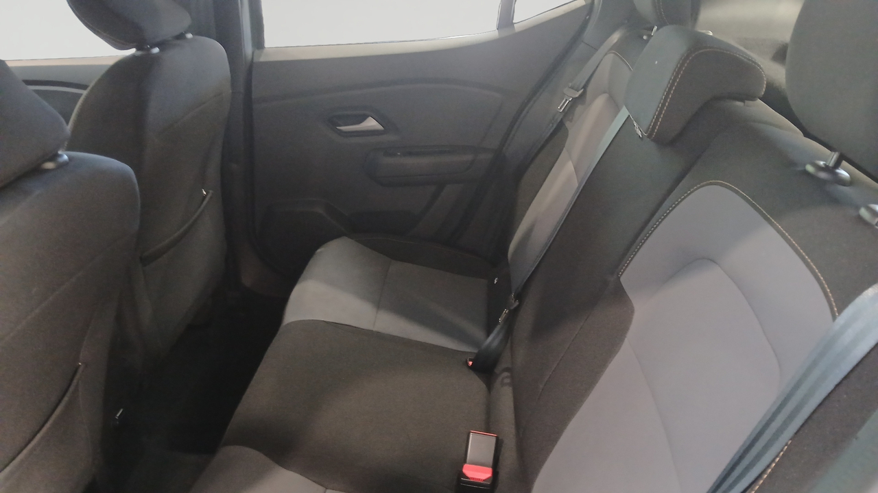 Dacia Sandero TCe 90 CVT — photo 12