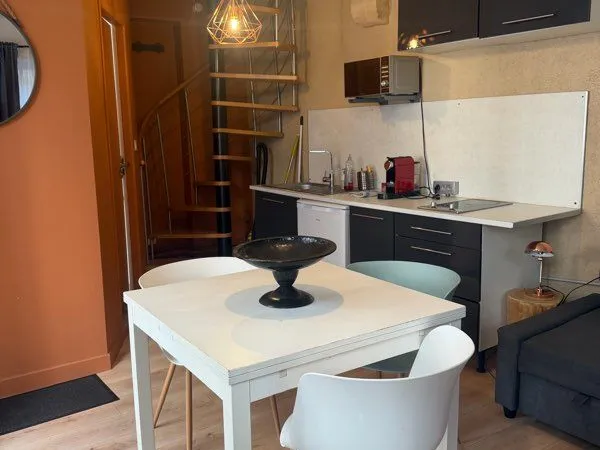 À louer : Petite maison meublé avec extérieur - centre historique de Périgueux