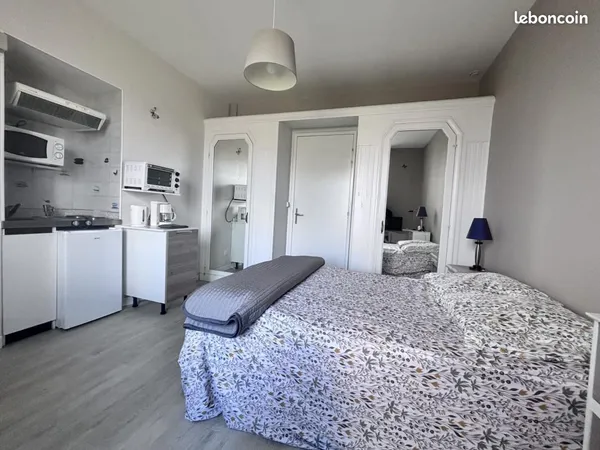 Studio 1 pièce 18 m²