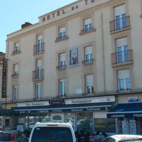 Hôtel bureau 28 chambres + logement de fonction 46400 Saint Céré