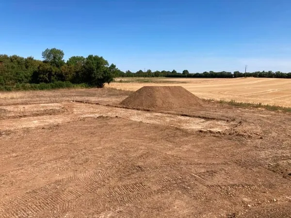Terrain 322 m²