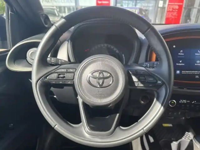 Toyota Aygo 1.0 vvt-i 72 air limited cvt — photo 16