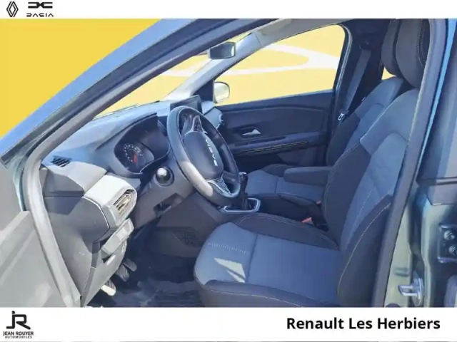 Dacia Jogger 1.0 eco-g 100ch extreme 5 places — photo 3
