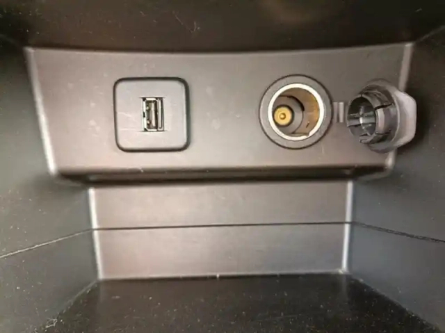 Suzuki Vitara 1.6 vvt pack auto — photo 22