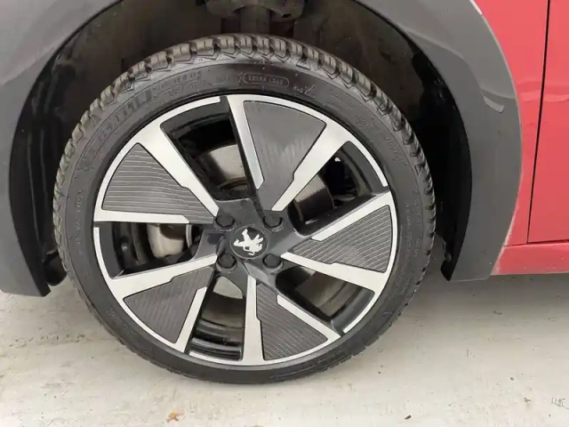 Peugeot 208 electrique 50 kwh 136ch — photo 17
