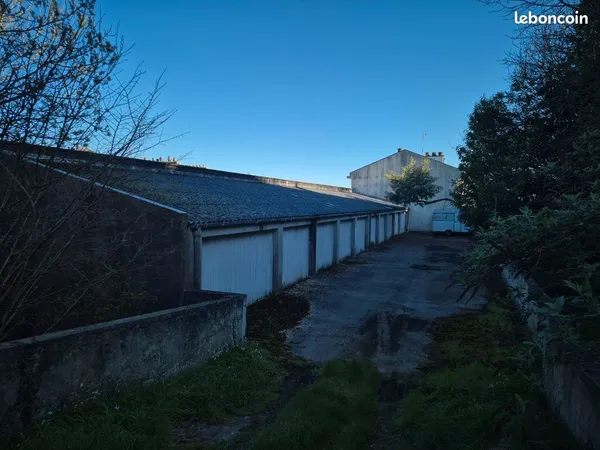 Loue garage Morlaix