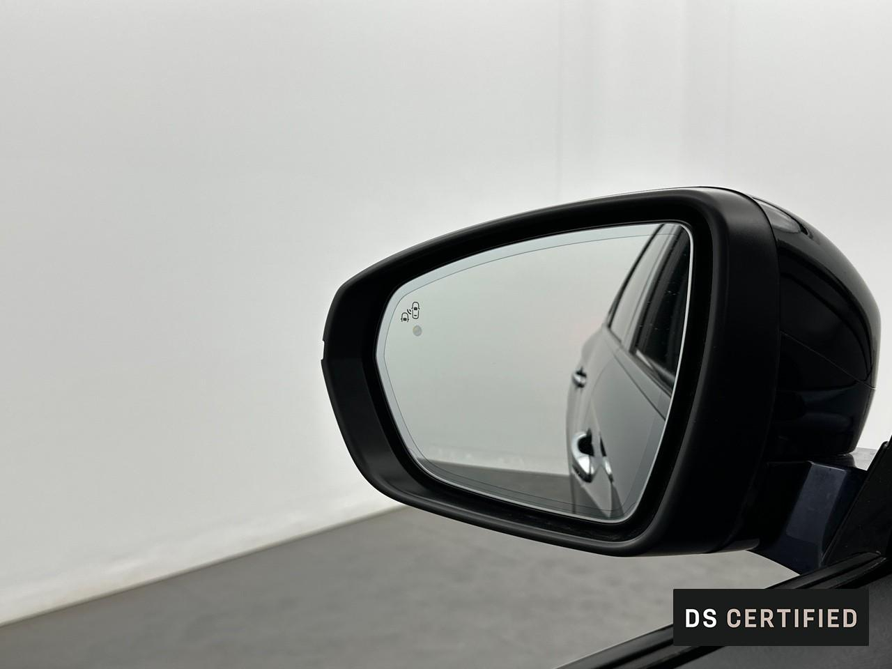Ds Ds 7 crossback hybride rechargeable e-tense 300 eat8 4x4 opera — photo 36