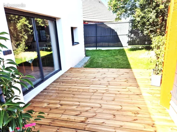 Maison neuve, proche centre-bourg