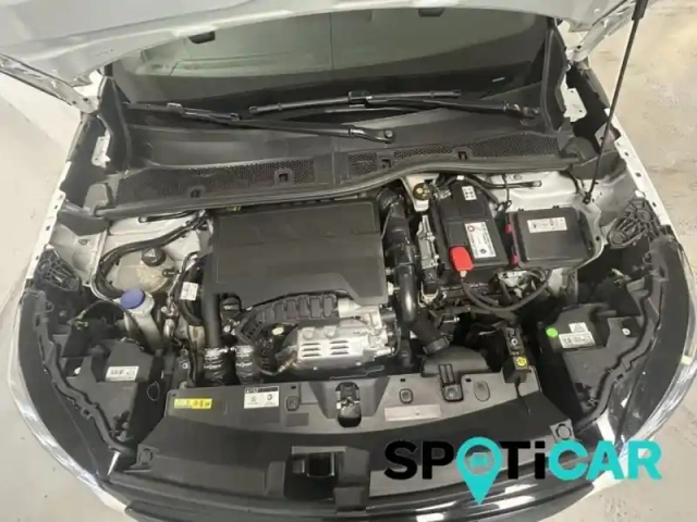 Peugeot 2008 1.2 puretech 130ch s&amp;s gt line eat8 7cv — photo 12