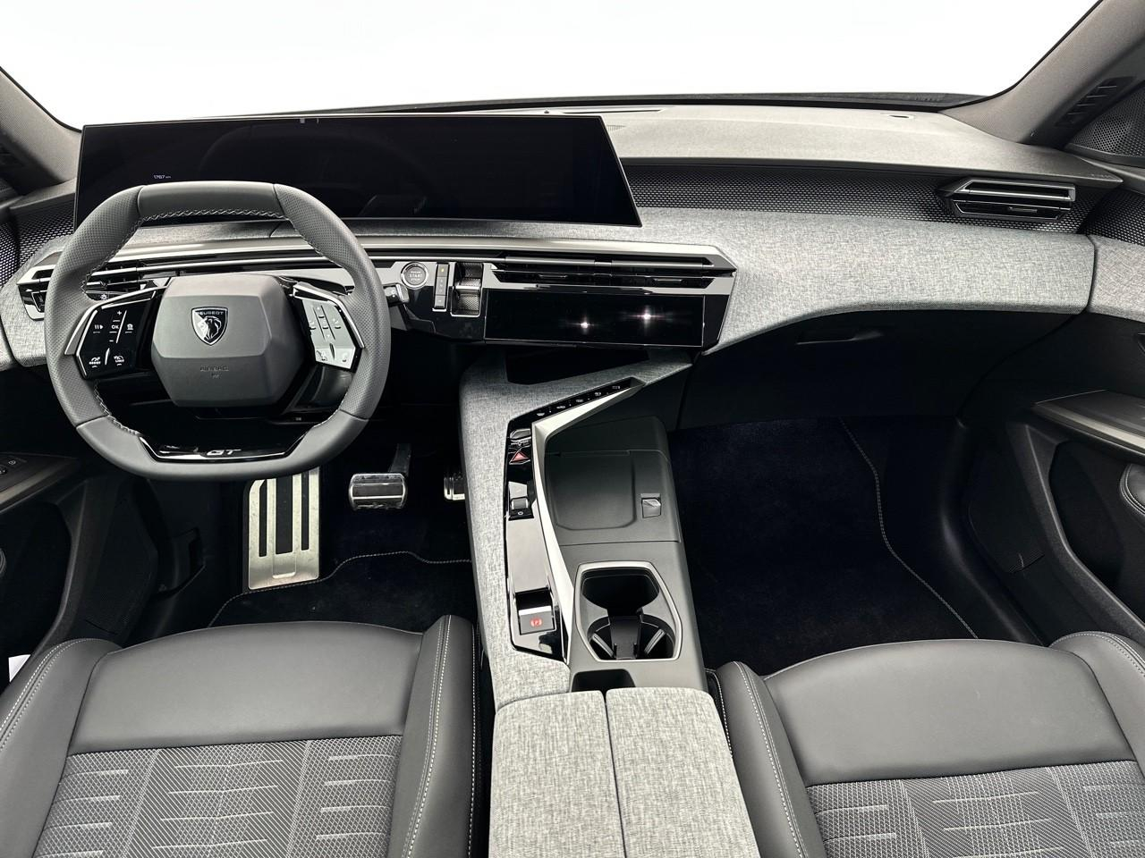 Peugeot 3008 hybrid 145 e-dcs6 gt — photo 12