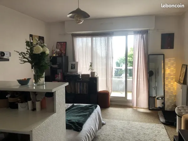 Studio 1 pièce 27 m²