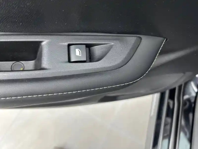 Peugeot 208 hybrid 100 e-dcs6 — photo 15