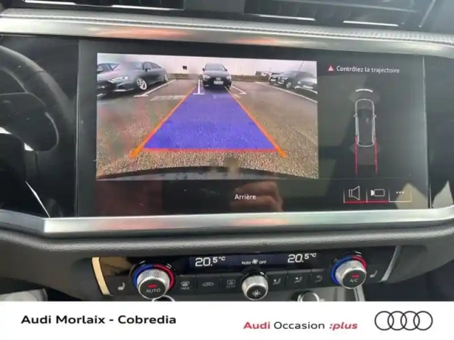 Audi Q3 35 tfsi 150ch s line plus s tronic 7 — photo 11
