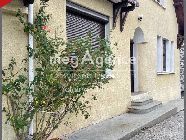 Maison familiale au coeur du petit village aveyronnais