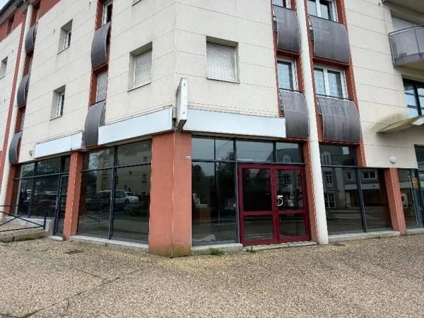 Local commercial 300 m²