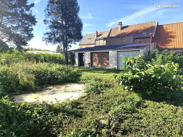 Terrain 910 m² Solesmes