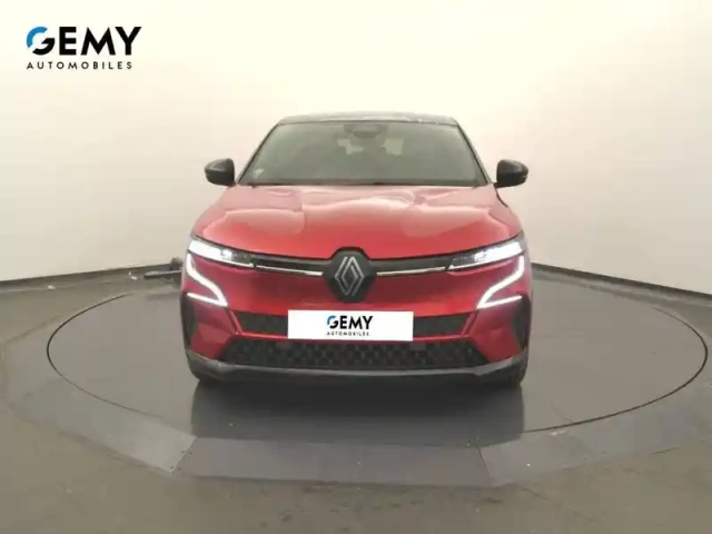 Renault Megane e-tech ev60 220 ch optimum charge — photo 17