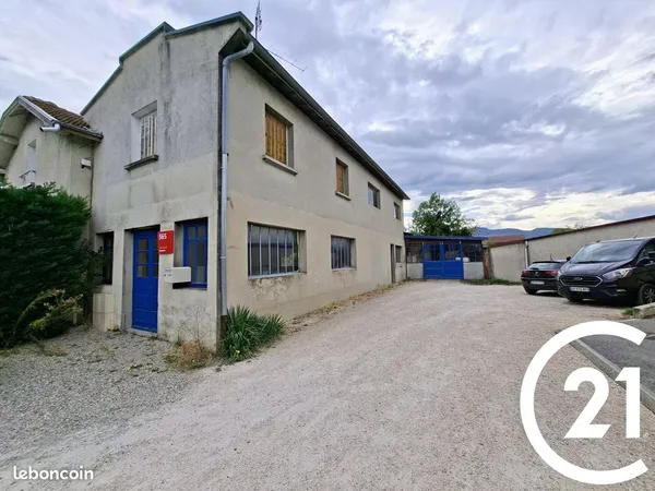 Local 410 m² Saint-Marcellin