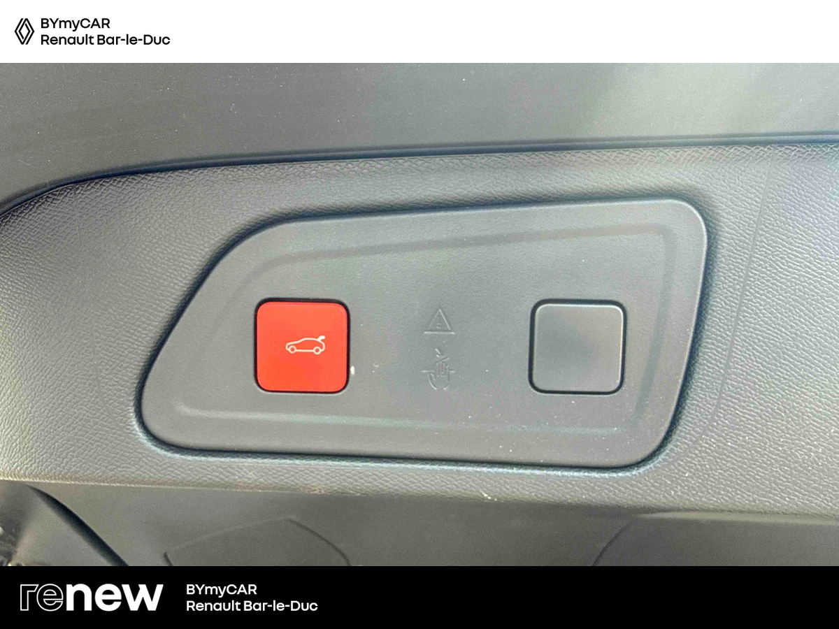 Citroen C5 Aircross BlueHDi 130 S&amp;S EAT8 — photo 16