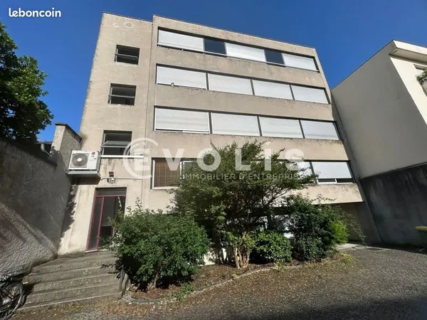 Bureaux 125 m²