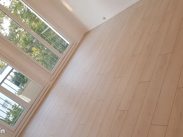 À vendre - T3 de 55,24 m² avec balcon, parking et cave - Orléans