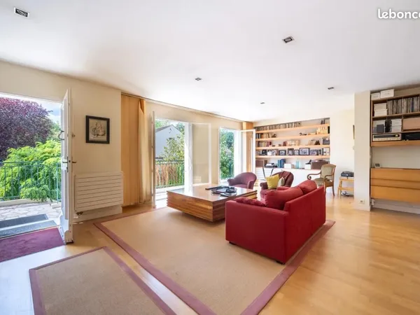 Maison 6 pièces 161 m²