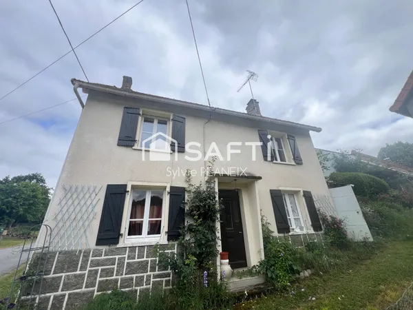 Charmante maison de campagne avec plus de 5800 m2 de terrain.