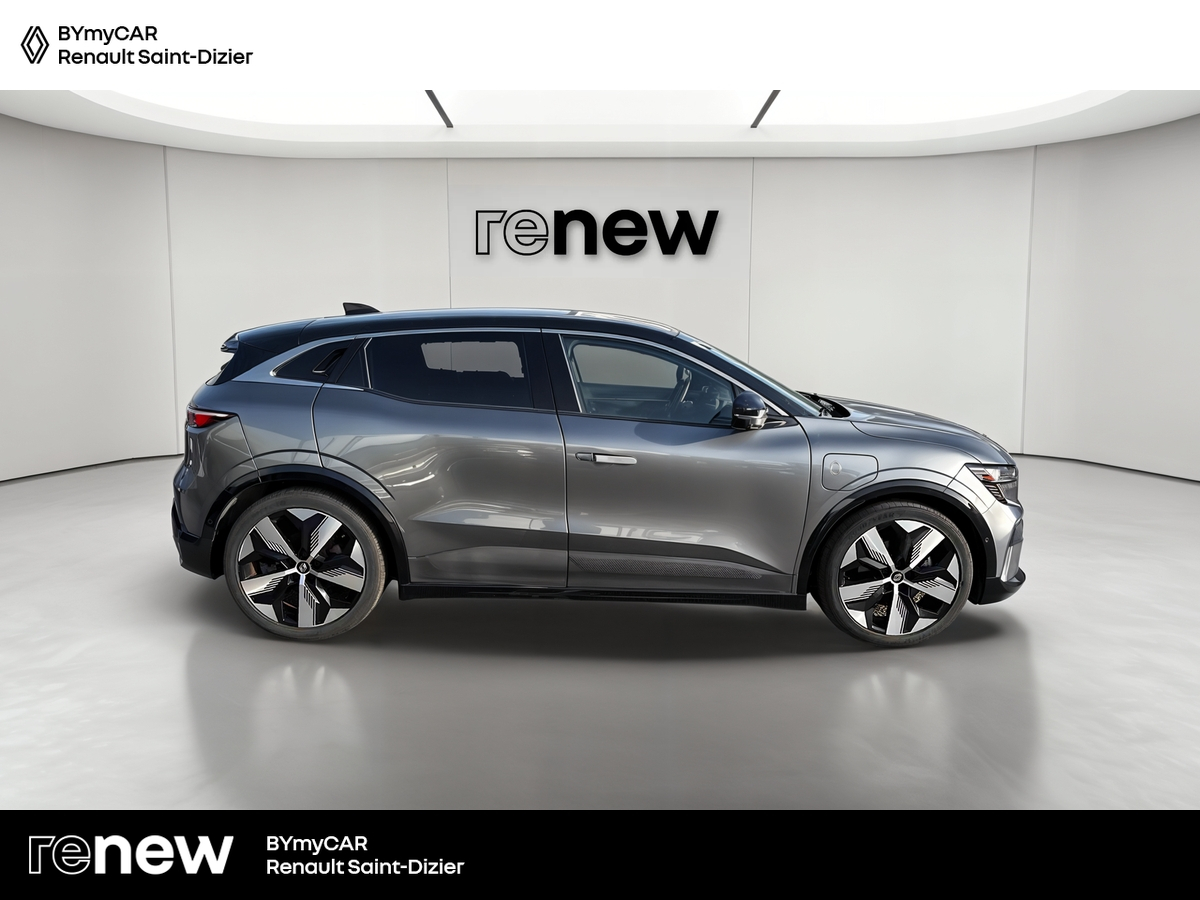 Renault Megane E-Tech EV60 220 ch optimum charge — photo 6