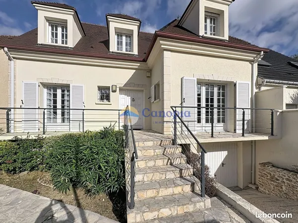 Maison 7 pièces 156 m²