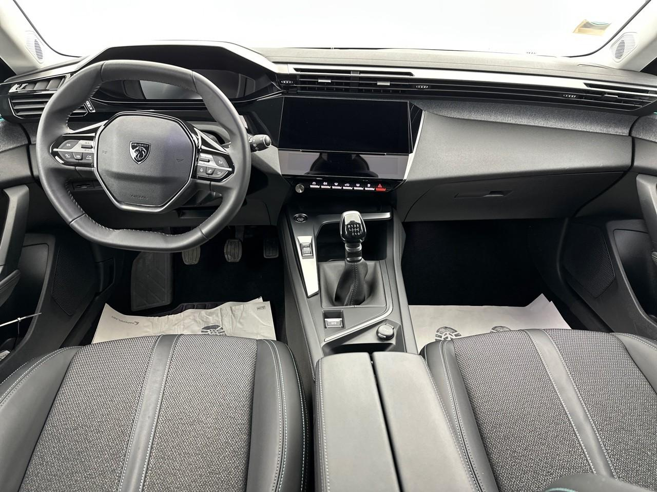 Peugeot 308 puretech 130ch s&s bvm6 allure — photo 11