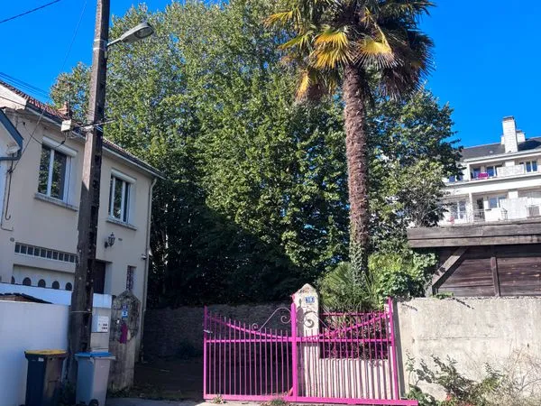 Nantes zola - maison à rénover entièrement - impasse au calme - dp acceptée