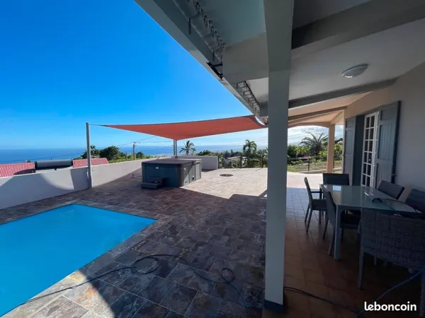 Maison meublée F4 avec piscine et jacuzzi