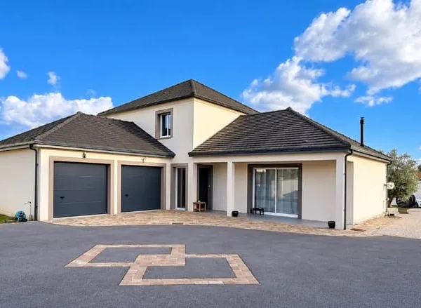 Maison AUX PORTES DE Noyon 6 pièce(s) 139 m2 et jardin 1353m²