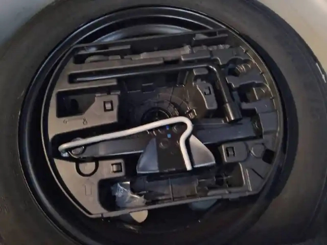 Citroën C3 puretech 110 s&amp;s eat6 — photo 18