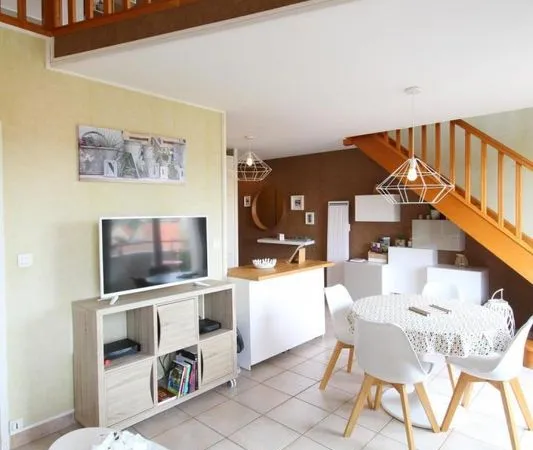 Appartement duplex T1bis 52m² Étage 3/3 Climatisation