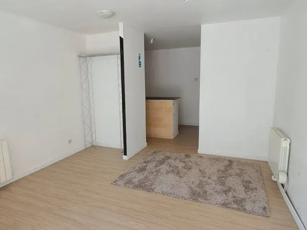 Commerce 36 m²
