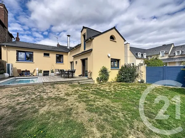Maison 9 pièces 290 m²