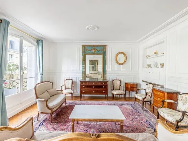 Appartement 6 pièces 115 m²