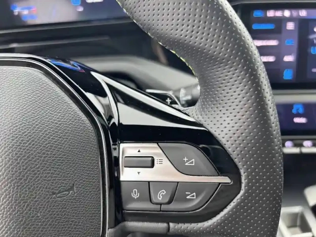 Peugeot 308 phev 180 e-eat8 — photo 50