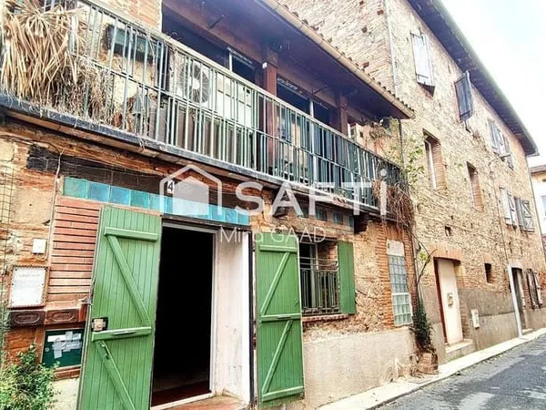 Maison de ville à renover completement au centre de Lavaur