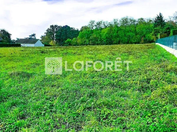 Terrain constructible 831 m²