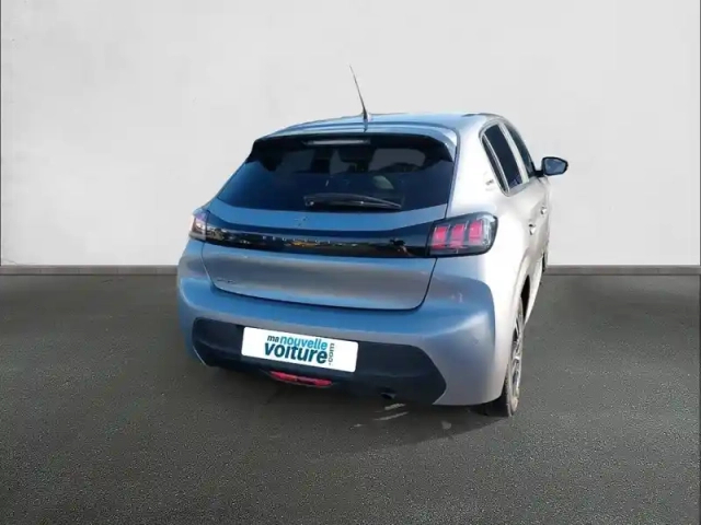 Peugeot 208 puretech 75 s&amp;s bvm5 — photo 25
